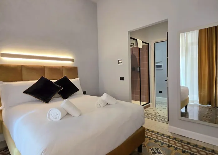 Victoria 4*