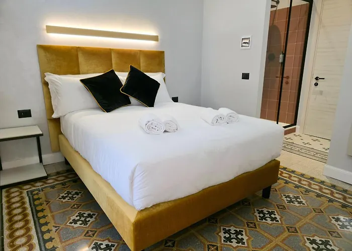 Victoria 4*